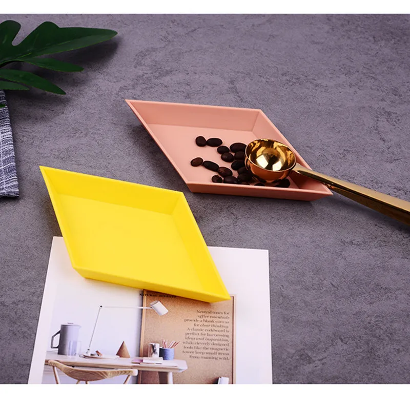 Innovative Geometric Storage Tray (6)