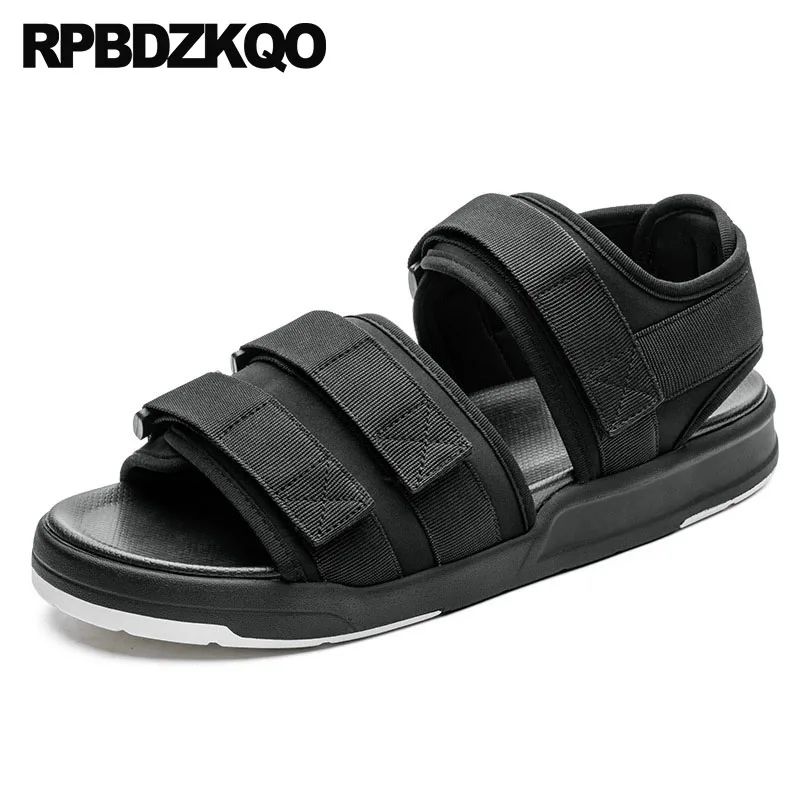 Кроссовки на плоской подошве черного цвета; повседневные спортивные мужские сандалии; коллекция года; летняя уличная итальянская дизайнерская обувь; сетчатая пляжная обувь