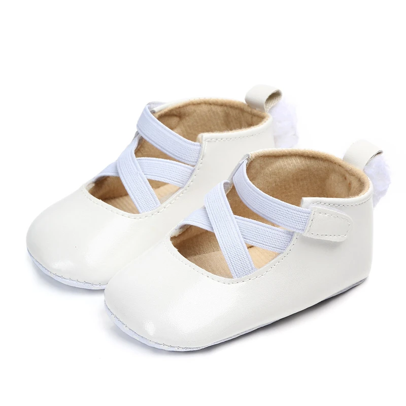 Обувь Mary Jane для маленьких девочек на мягкой подошве для младенцев; обувь принцессы; легкие туфли; мокасины из лакированной кожи с эластичной лентой на плоской подошве - Цвет: Белый