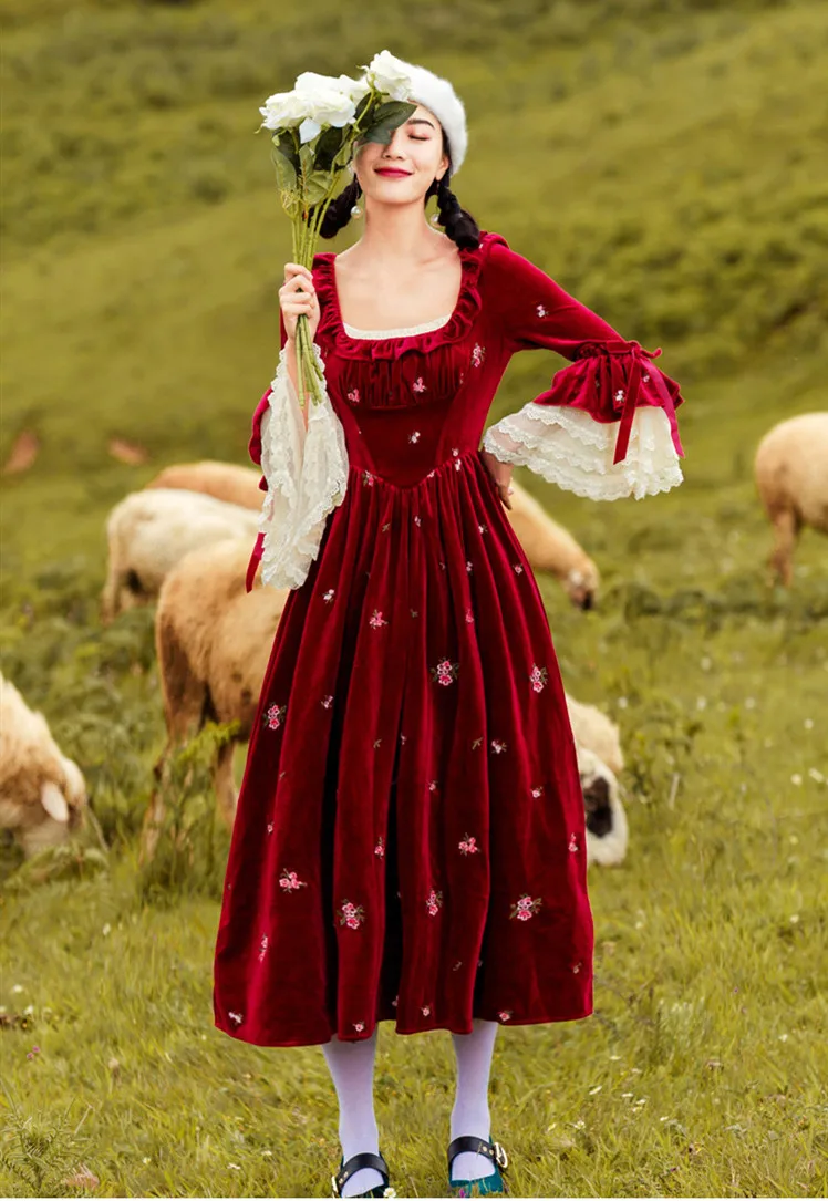 

Vintage Velvet Women Dress Embroidery Floral Lace Flare Sleeve Long Maxi Dress For Elegant Lady Retro Casual Vestidos Faldas
