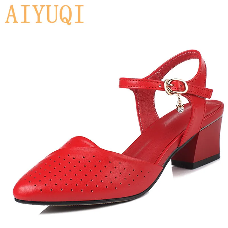 AIYUQI Для женщин обувь; сандалии; сезон лето; Новая натуральная кожа Для женщин сандалии с заостренным носком, модные красные свадебные туфли с отверстиями; модельные туфли - Цвет: red