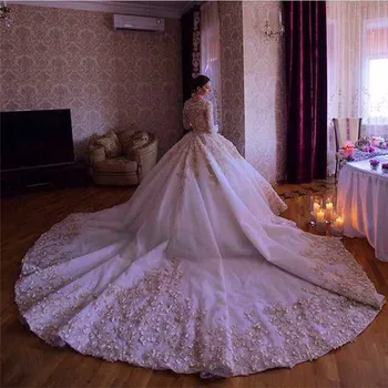 

Gorgeous Chapel Train Floor Length Ball Gown Vintage Lace Vestido De Noiva Long Sleeve Wedding Dress