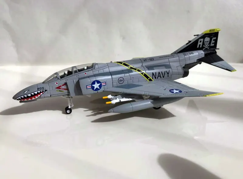 WLTK военная модель 1/100 масштаб F-4 Phantom II VF-84 Jolly Rogers Fighter литой металлический самолет модель игрушки для сбора/подарка