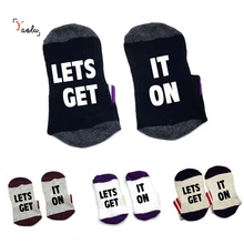 Позволяет получить его на носок хлопковые носки унисекс тапочки лодыжки носки смешные цитаты получить счастливый любовник носок