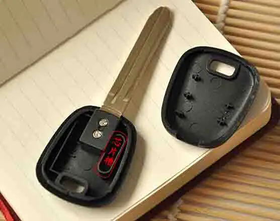 Transponder key Shell Car Key Cover Blanks For Suzuki Replacement Case with TOY43 Key Blade