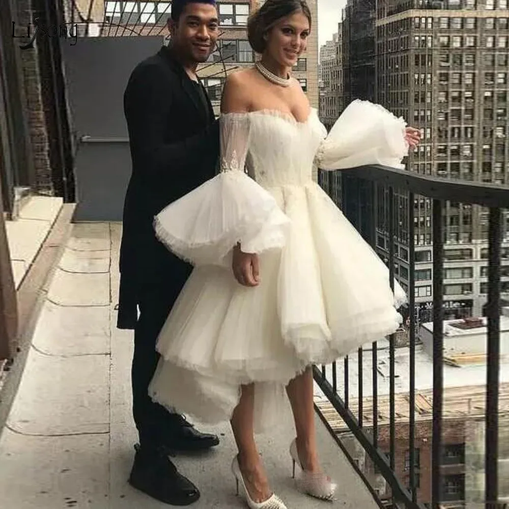 

Fashion Ivory Evening Gown Full Sleeves Formal Dress Robe De Soiree Custom Made Hi Low 2019 Prom Party Gowns Appliques Puffy