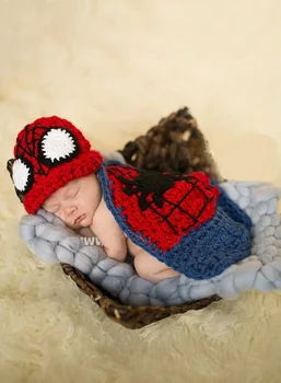 

baby Batman caps , baby Handmade crochet Batman hat & Cover Set , Photo photography prop. Newborn. size:0-3m