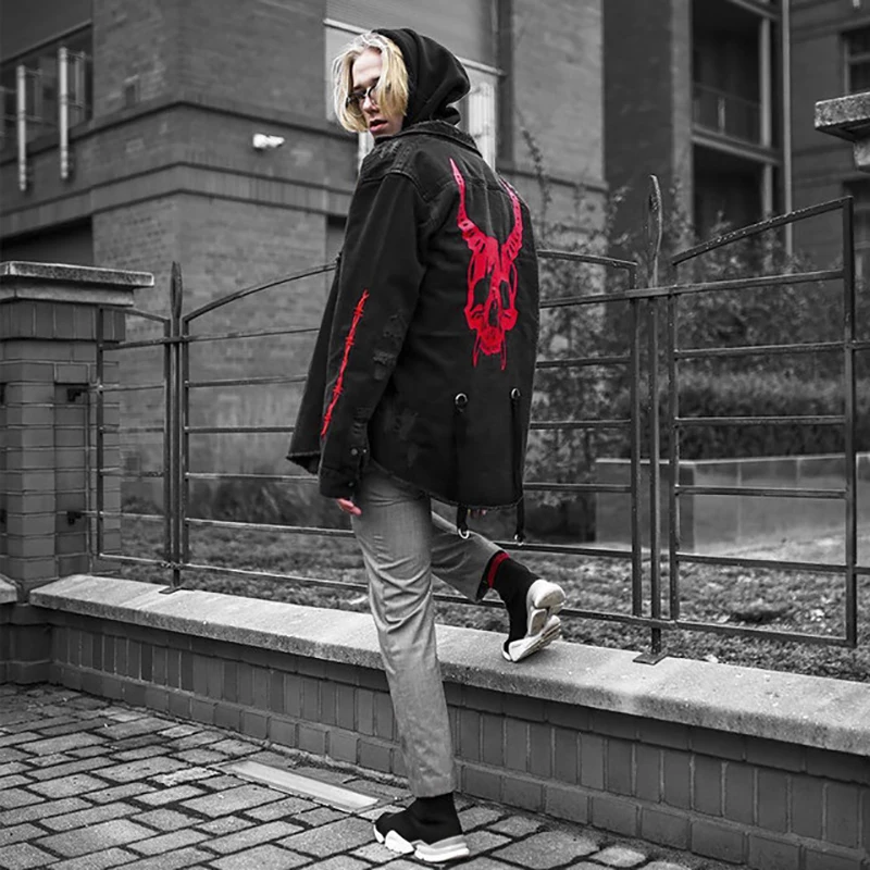 2019 Mens Hip Pop Jacket Streetwear Jeans Embroidery Denim Jacket Cross Gat Kleding Katoen Jeans Printed Jacket 2019 Mens Hip Pop Jacket Streetwear Jeans Embroidery Denim Jacket Cross Gat Kleding Katoen Jeans Printed Jacket