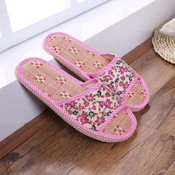

Small floral linen straw mat home sandals and slippers Indoor floor men and women couple home opening slippers