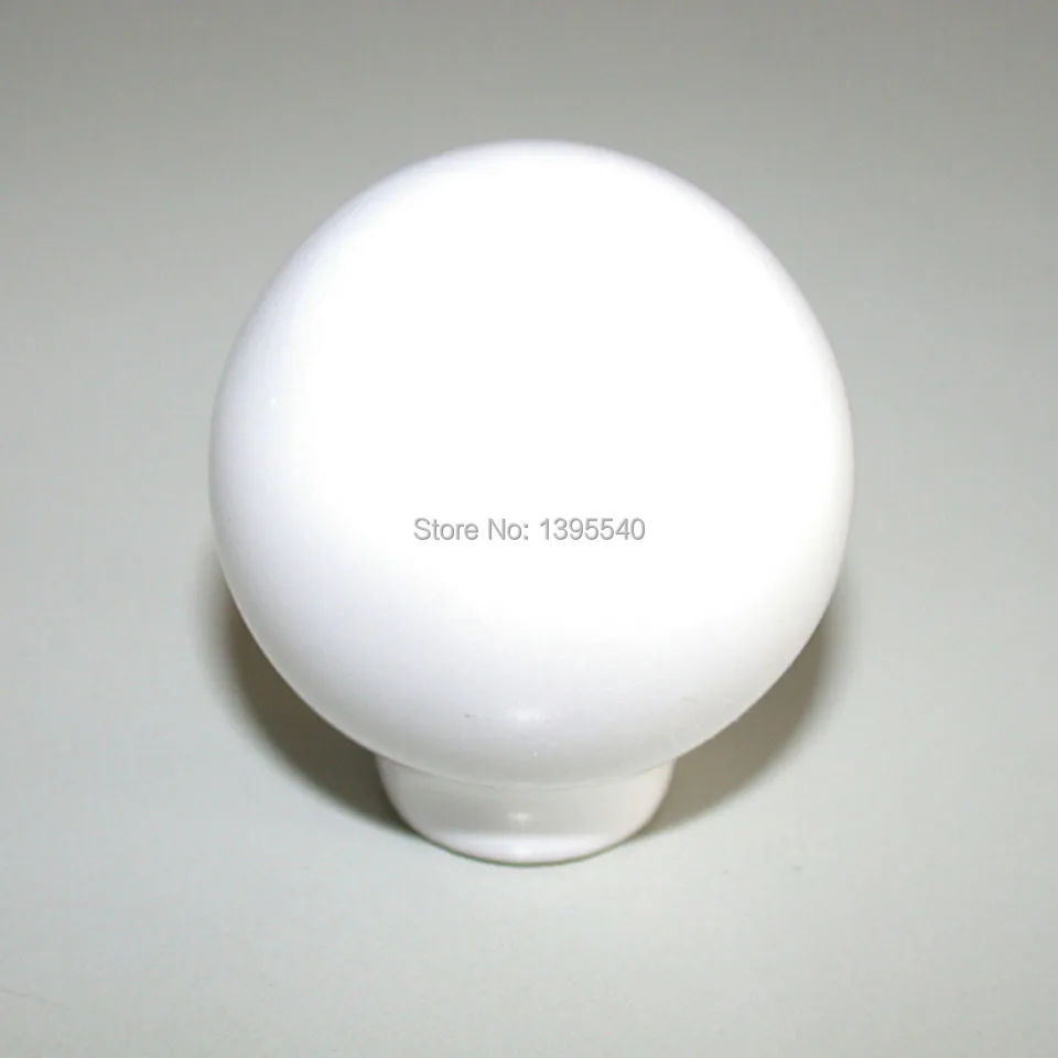 ceramic cabinet knob 1.jpg