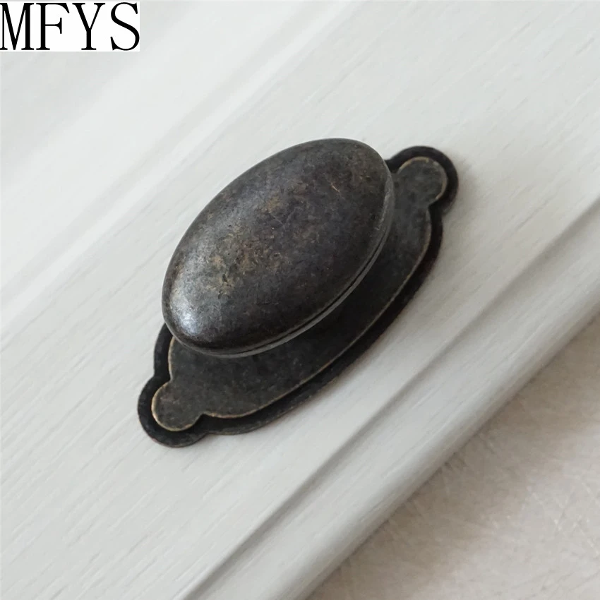 Dresser Knob Drawer Pulls Handles Back Plate / Kitchen Cabinet Door Knobs / Vintage Style Rustic Oval Knob Antique Bronze Dresser Knob Drawer Pulls Handles Back Plate / Kitchen Cabinet Door Knobs / Vintage Style Rustic Oval Knob Antique Bronze