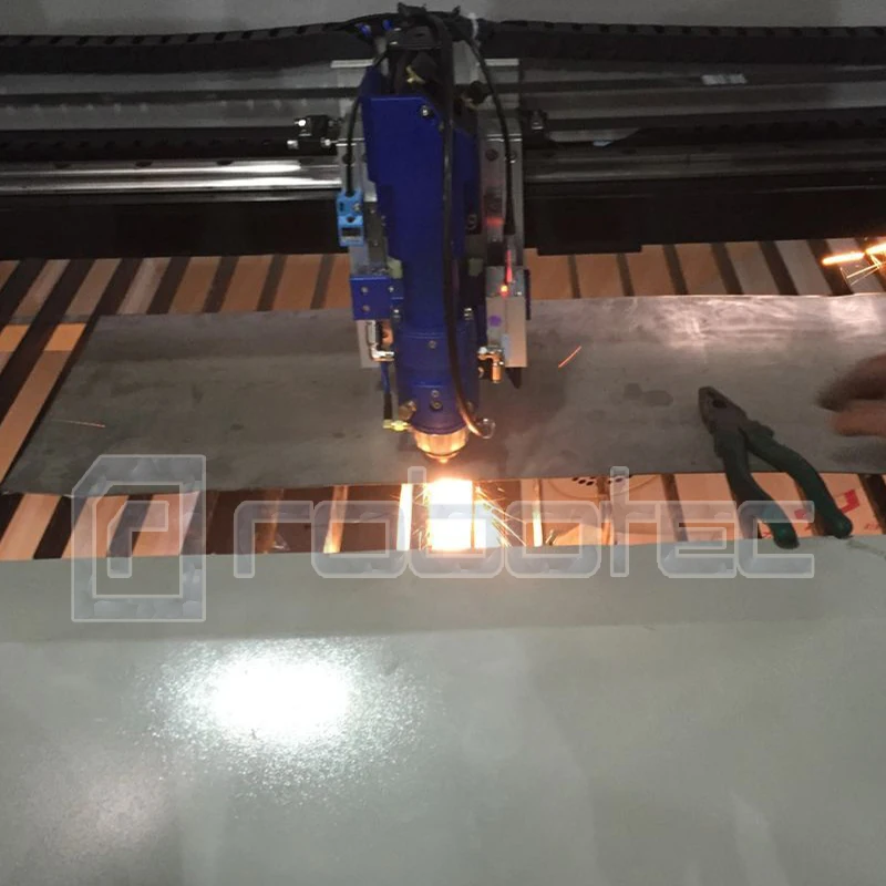 Easy operate metal laser cutter with exhaust fan, air pump and water