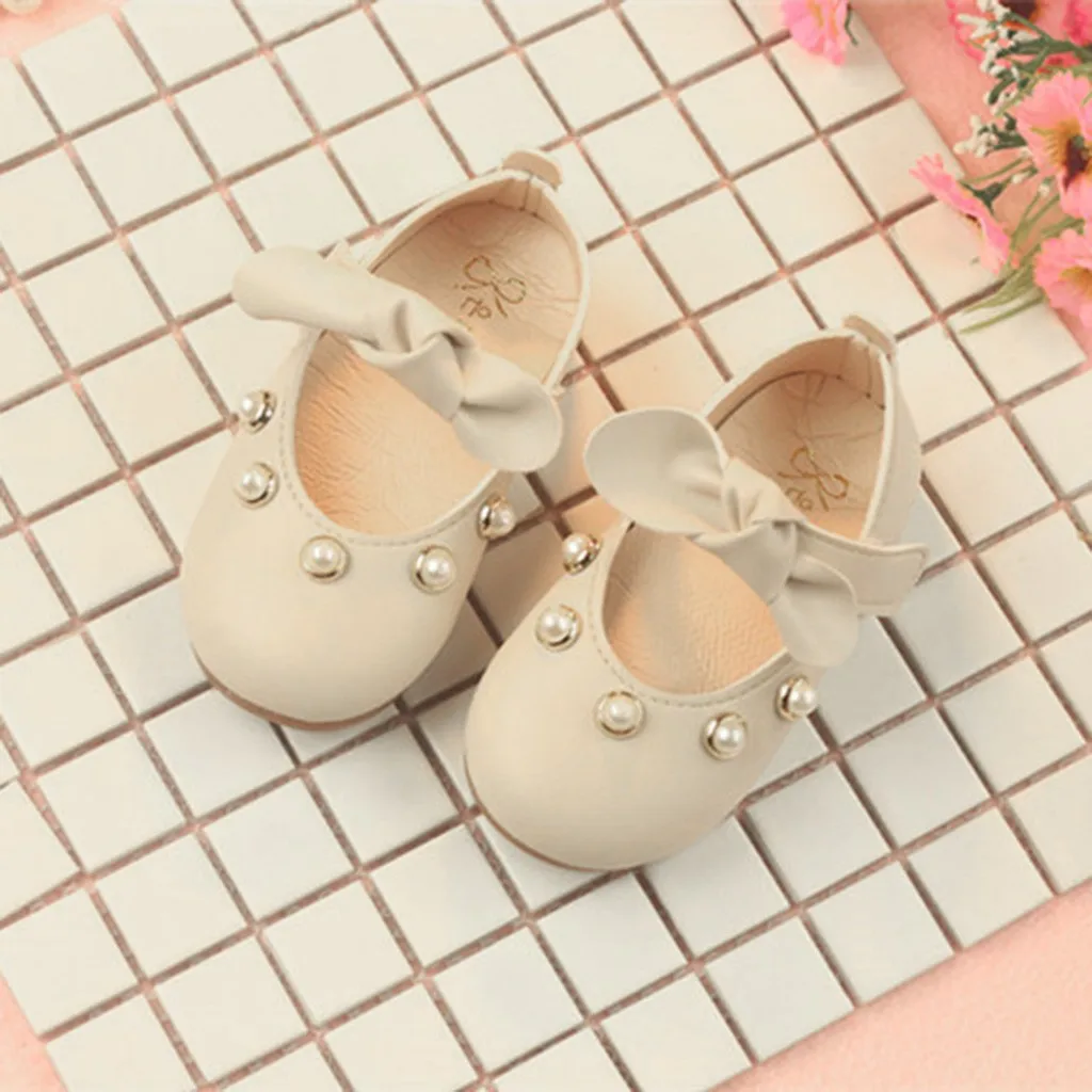 Летняя обувь для малышей-мальчиков, однотонная и жемчужная обувь для девочек, модная и красивая детская обувь, обувь для новорожденных с полиуретаном