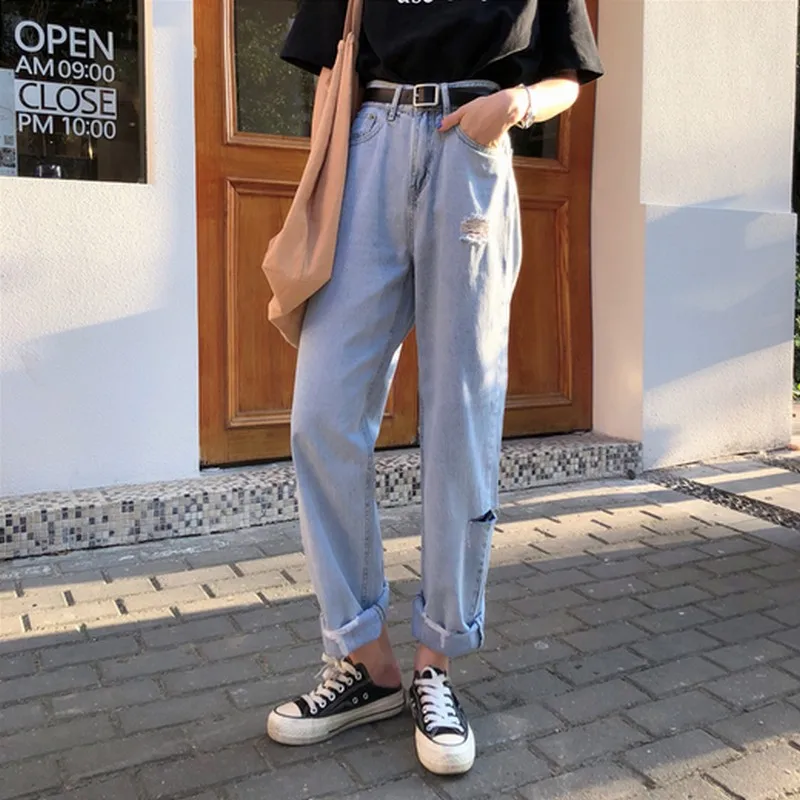 

Boyfriend Jeans Women Vintage Oversized Denim Trousers Female Fashion Hole Frayed Jeans Pantalones High Waist Straight Pants