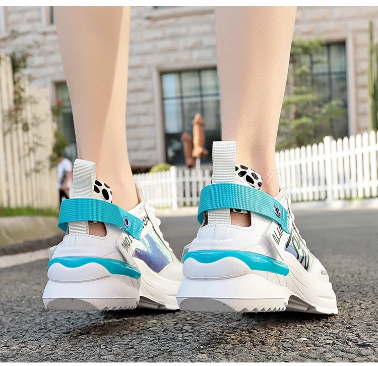 Весенние женские дышащие кроссовки; пикантные спортивные туфли с круглым носком на толстой подошве; женская повседневная обувь; женские кроссовки из сетчатого материала