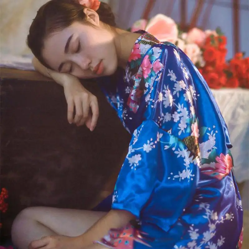 Flower&Peacock Kimono Bathrobe Women Satin Soft Sleepwear Sexy Mini Bride Bridesmaid Wedding Robe Dressing Party Gown