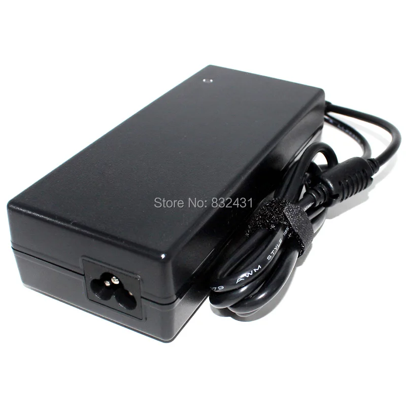 Universal Smart Adapter 120W o_0172
