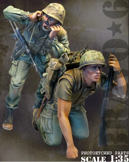 

1:35 scale Vietnam War Battlefield Explosion US Soldier 2 People miniatures Resin Model Kit Model Free Shipping