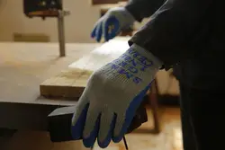 Перчатки безопасности T/C 10 калибра серые с перчаткой работы латекса грубой покрытой