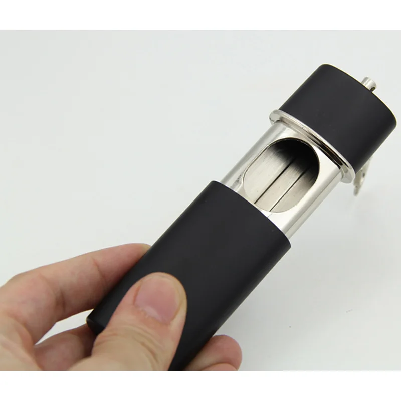

2017 Fashion Mini Pocket Ashtray Outdoor Metal Portable Key Chain Ashtray Slip Seal Environmental Cigarette Lighter Accessories