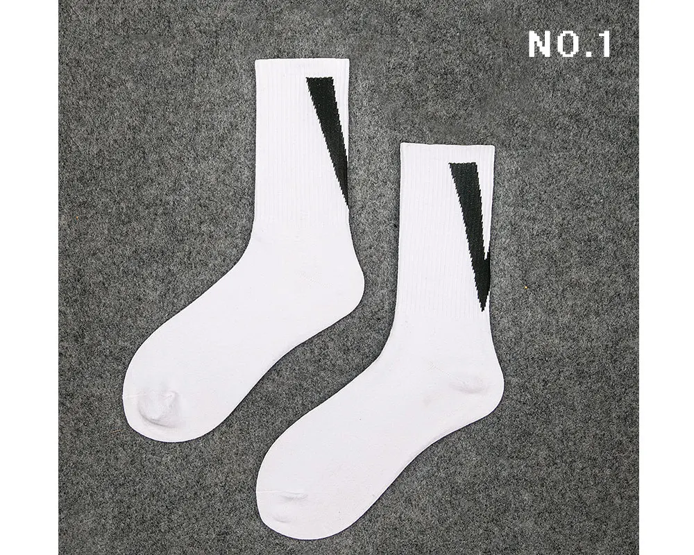 Tide V Черный Красный V Европа и США высокие уличные хип-хоп носки для скейтборда модные носки без пятки с буквами для пары