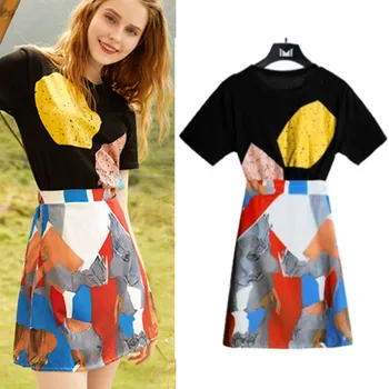 

New Two Piece Set Black Women Skirt Suit Summer Loose Casual Geometric Print Tees And Vintage Elastic Waist Skirt Set NS984