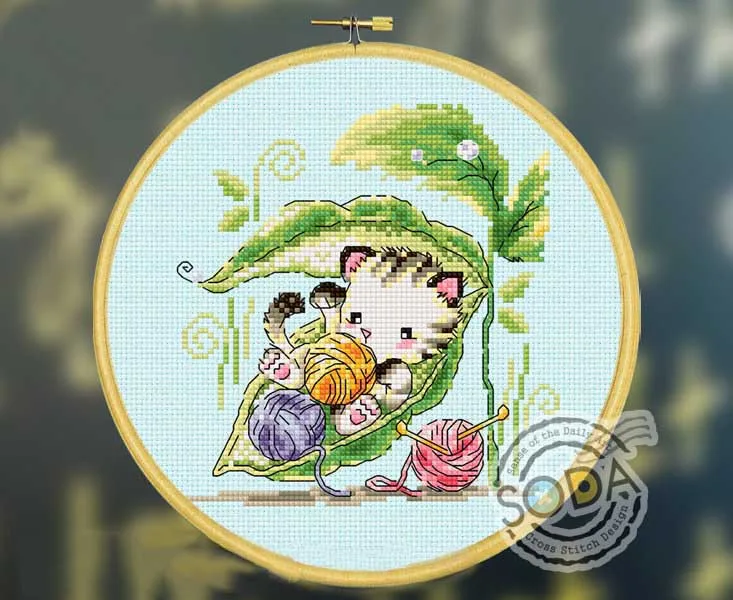 

Gold Collection Counted Cross Stitch Kit A Kitty in The Kidney Bean Cat Kitten Knitting SO