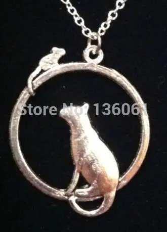 

Vintage Silver Queen Head Star Wings Cross Cat Mouse Knot Peace Sign Skull Head Anchor Necklace Pendant Jewelry For Women Z277