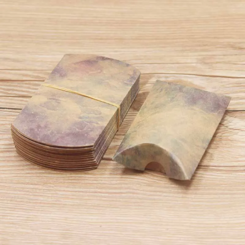 10/20/50pcs white / Kraft Paper Box Pillow  Gift Box Wedding Favor Gift Boxes For Home Baby Shower Kids Birthday Party