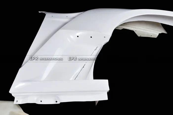 Nissan GTR R35 2013 Ver Varis FRP Front fender with carbon louver fin (Inc 6 fins,  side maker use F51 Fuga) (7)_1
