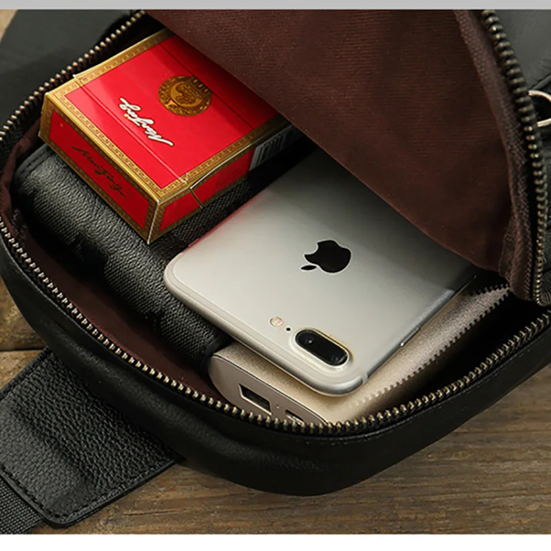 AETOO Male head cowhide casual bag, handmade soft leather man crossbody bag, single shoulder retro leather chest bag