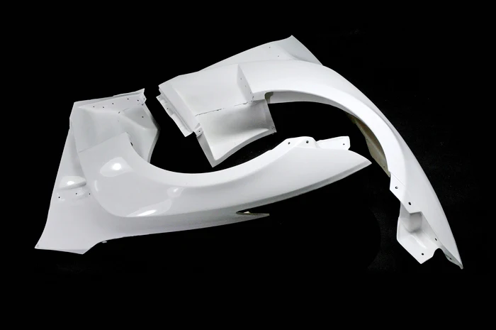 Nissan GTR R35 2013 Ver Varis FRP Front fender with carbon louver fin (Inc 6 fins,  side maker use F51 Fuga) (1)
