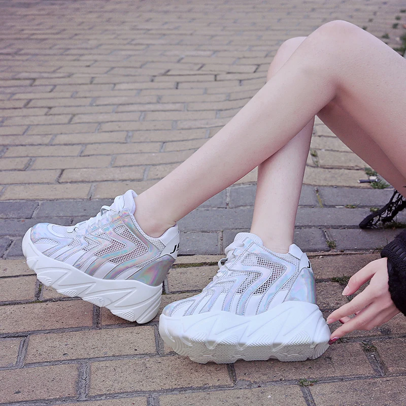 

Height Increasing 10cm High Platform Shoes Women 2019 Summer Breathable Mesh Sneakers Fashion Glitter Thick Sole Trainers