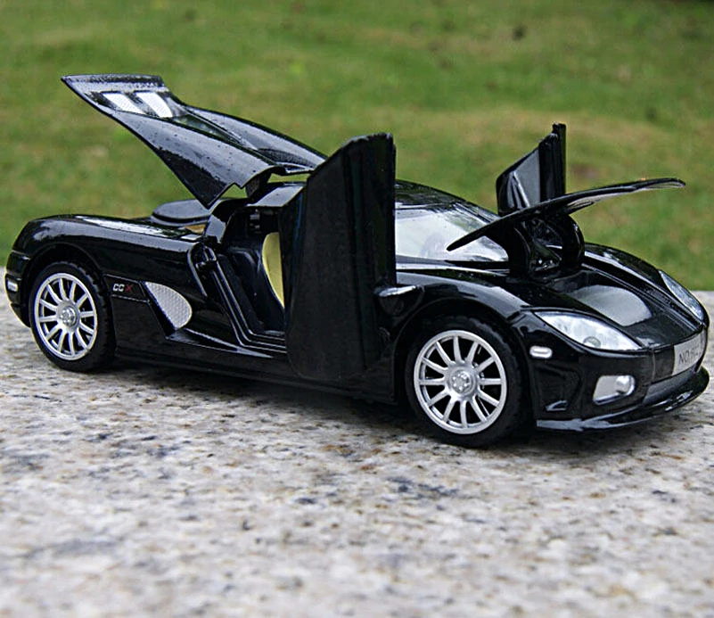 Детские игрушки 1/32 масштаб Koenigsegg электронная модель автомобиля игрушки Детская Коллекция Diecasts светильник со звуком без отправки батареи