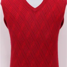 Высокого качества Коза кашемир плед вязать моды для мужчин v-образным вырезом Свободные толстый свитер красный 2 вида цветов S/3XL