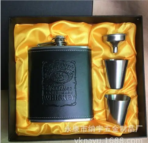 Stainless steel portable outdoor portable small flagon flagon 7 oz JACK DANIELS Hip flask Set