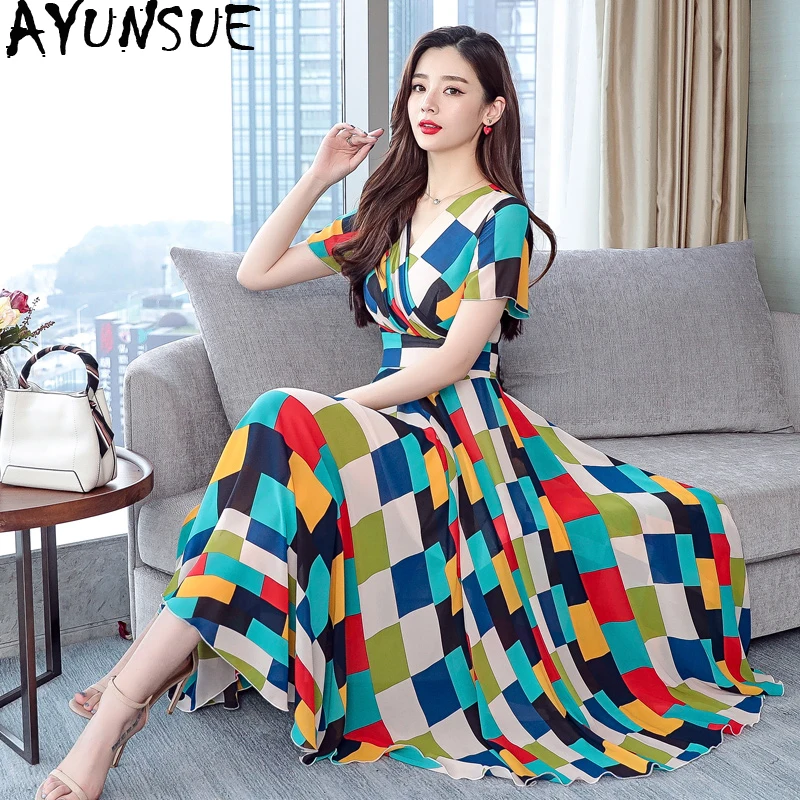 

AYUNSUE Summer Dress 2019 Women Elegant Beach Plaid Chiffon Dress Korean Polka Dot Slim V Neck Long Dresses Vestido Mujer KJ2050