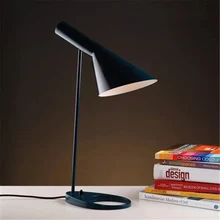 Реплика Луи современный AJ настольная лампа светодиодные металлические настольные лампы Спальня Кабинет стенд светильники домашний Лофт Декор светильник Настольный