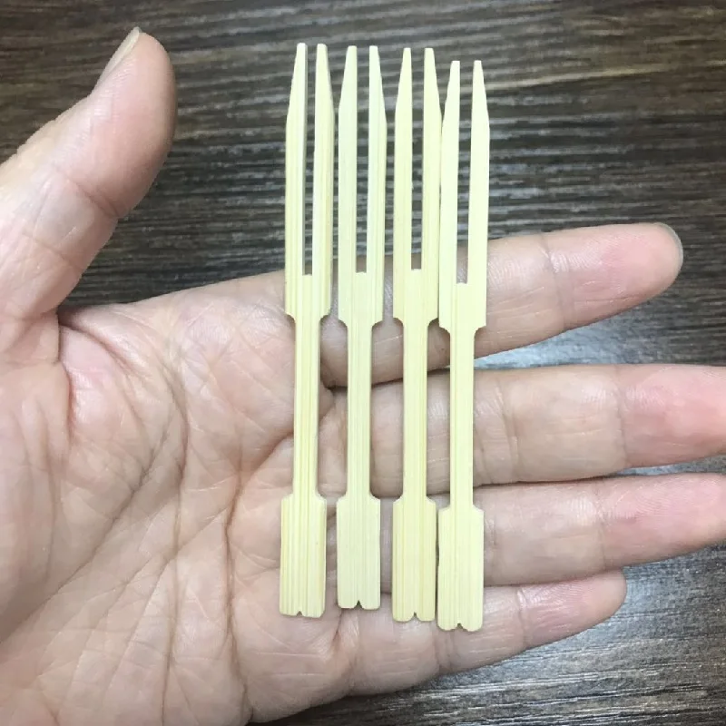 

20Pcs Disposable Eco Wooden Cutlery Bamboo Stick Fruit Fork Food Snack Fork Cocktail Dessert Salad Fork for Buffet Wedding Party