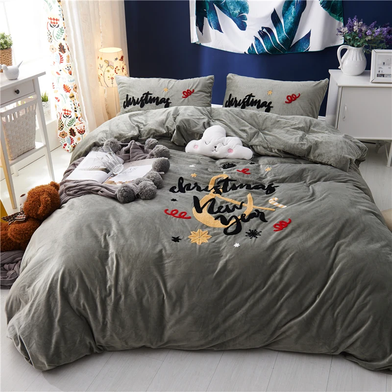 

4pcs Crystal Flannel Fashion Bedding set Winter Warm Fleece Towel embroidery Duvet cover set Bed Sheet Queen King size bed linen