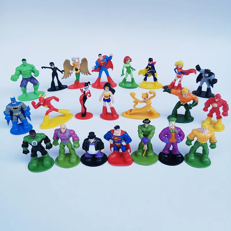 

5/10 Pcs Random Send DC Comic Superhero Wonder Woman Cat Woman Joker Harley Quinn Martian Superman Action Figure Toy