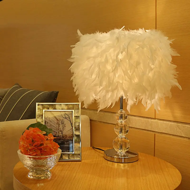 

Lamp Feather Table Cozy Light Crystal Night Living Room Design New Lighting Bedroom Bedside Creative Romantic Wedding Lamps