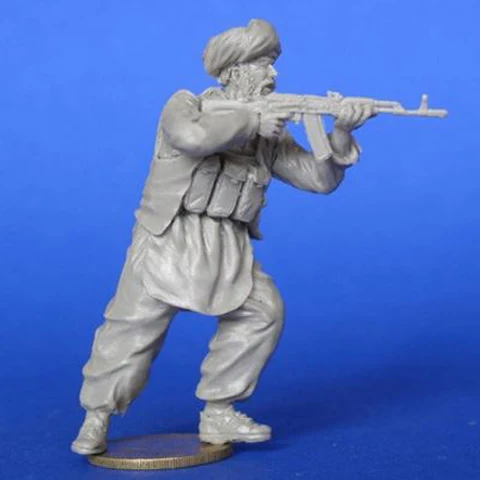 

1/35 The mujaheddin with AK-74 . Afghanistan Resin kit soldiers GK Military theme of WWII Scene combination Uncoated No colour