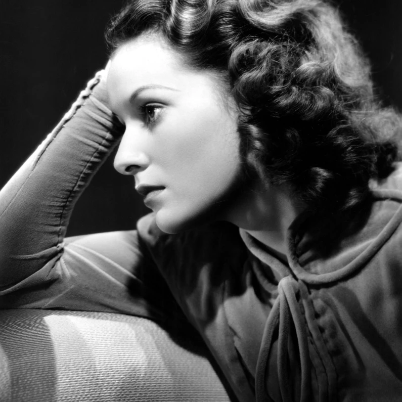 Maureen O'Hara Rko 1939 Photo Print (16 x 20)