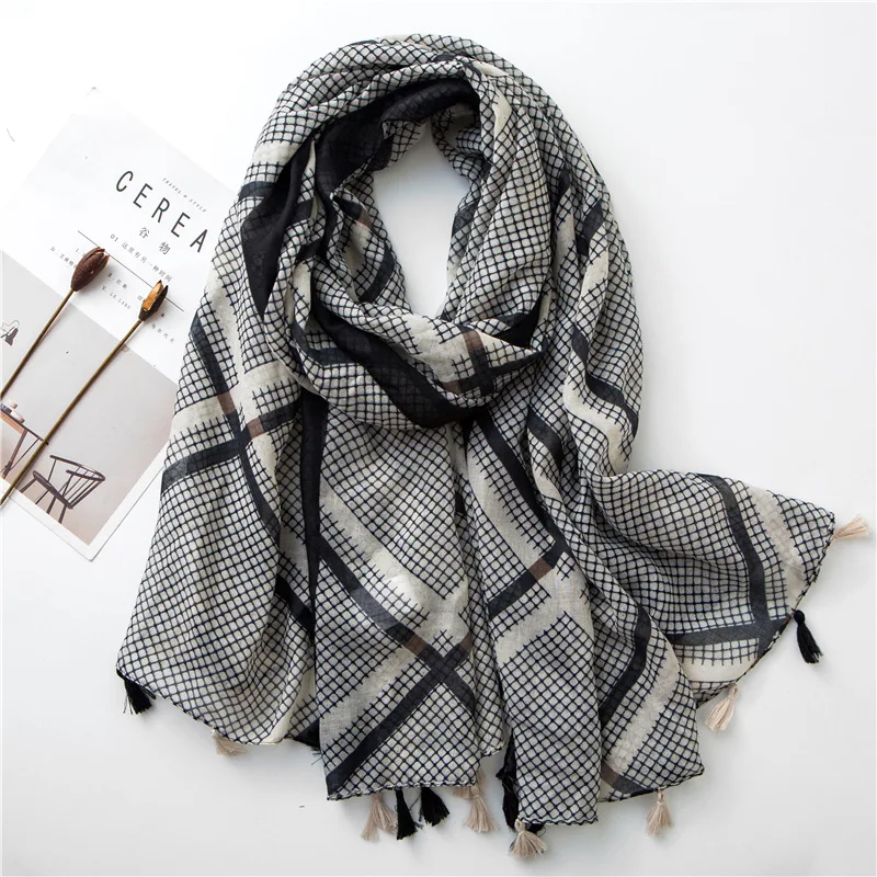

2019 Women Antumn Winter Tassel Scarf Luxury Brand Plaid Tassel Viscose Scarves Wrap Long Pashmina Shawls Hijab Muslim Headband
