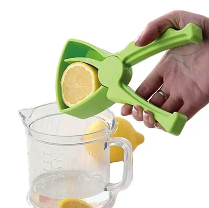 

Mini Orange Lemon Juicer Hand Squeezer Fruit Tools Plastic Household Hand Manual Press Squeezer Citrus Juicer Maker