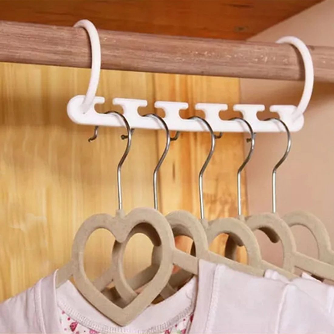

new 1pc Space Saving Hanger Plastic Cloth Hanger Hook Magic Clothes Hanger With Hook Closet Organizer new