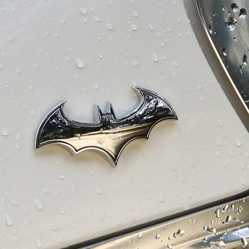 

Car Stickers 3D Metal Batman Badge Emblem for Toyota corolla rav4 Yaris prius hilux avensis verso camry auris Accessories