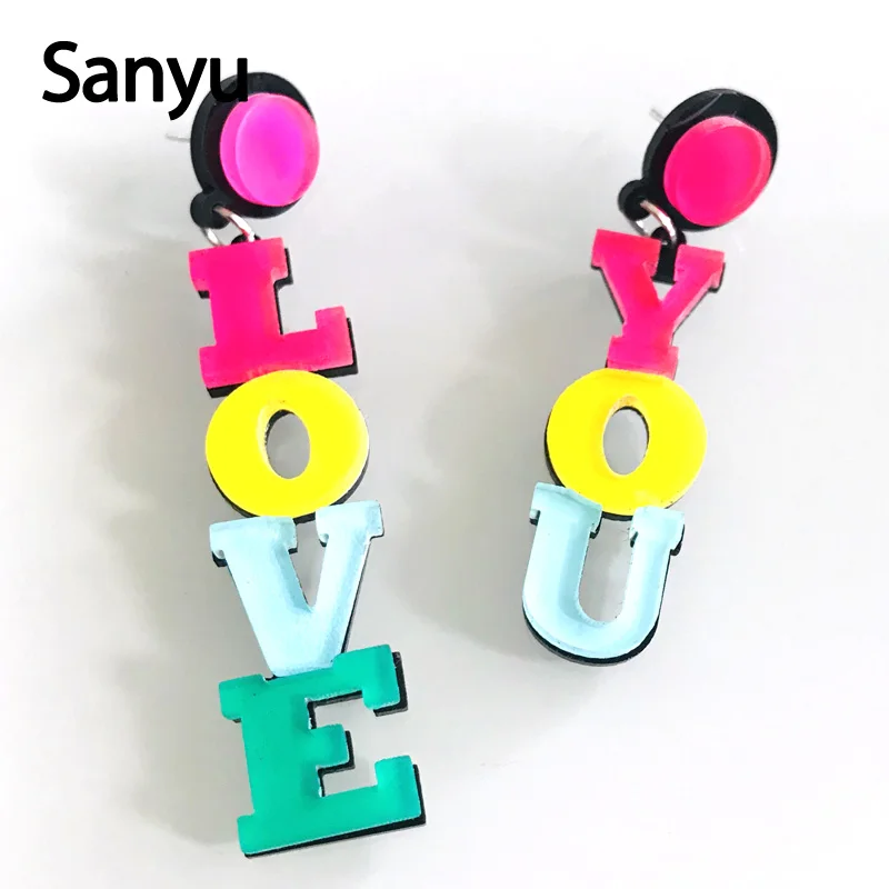 

2018 New European Fashion Acrylic Stud Earrings Personality Night Club Jewelry Acrylic Letter Love You Stud Earrings For Women