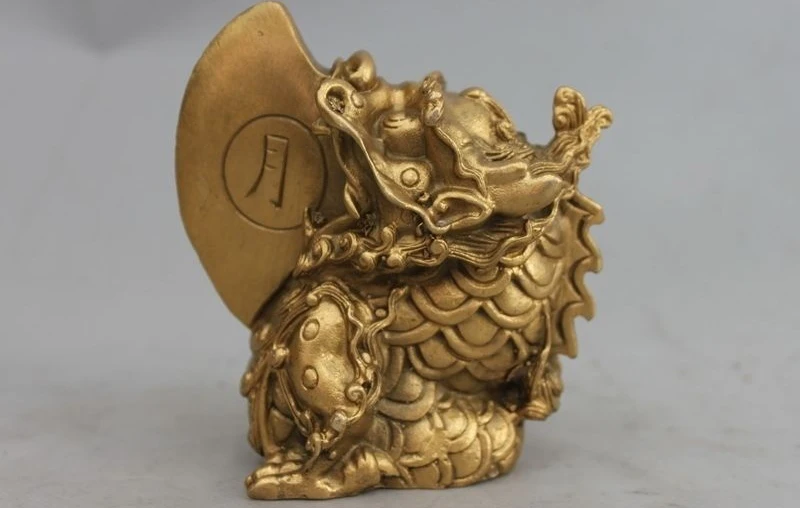 

China Pure Copper Brass Dragon Head spit sun moon hatchet Avoid Evil Statue